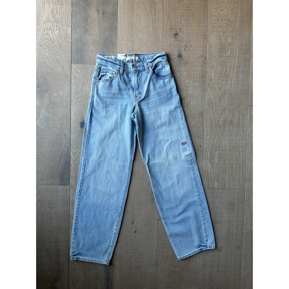 Levi's Women's jeans 23/28 Premium Baggy Dad jeans in a light blue wash W Defect